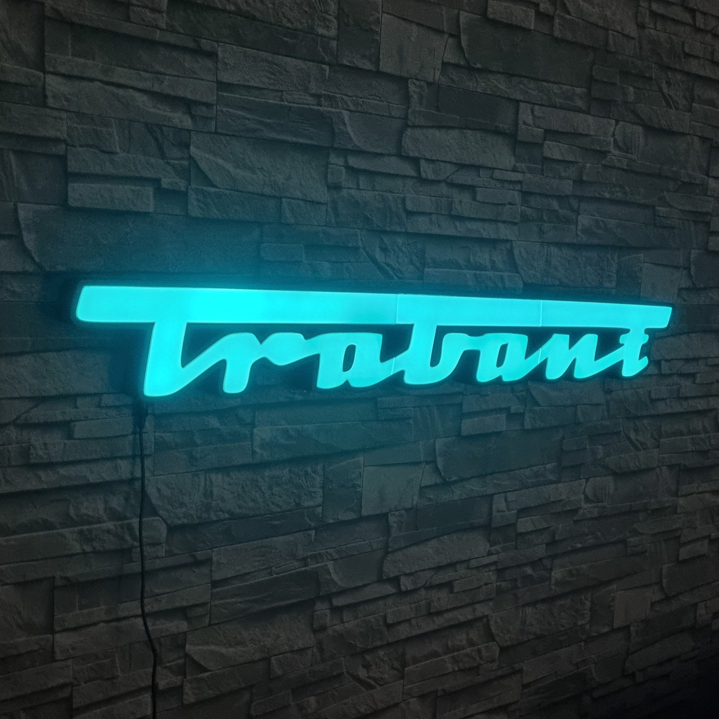 Trabant LED-Schriftzug